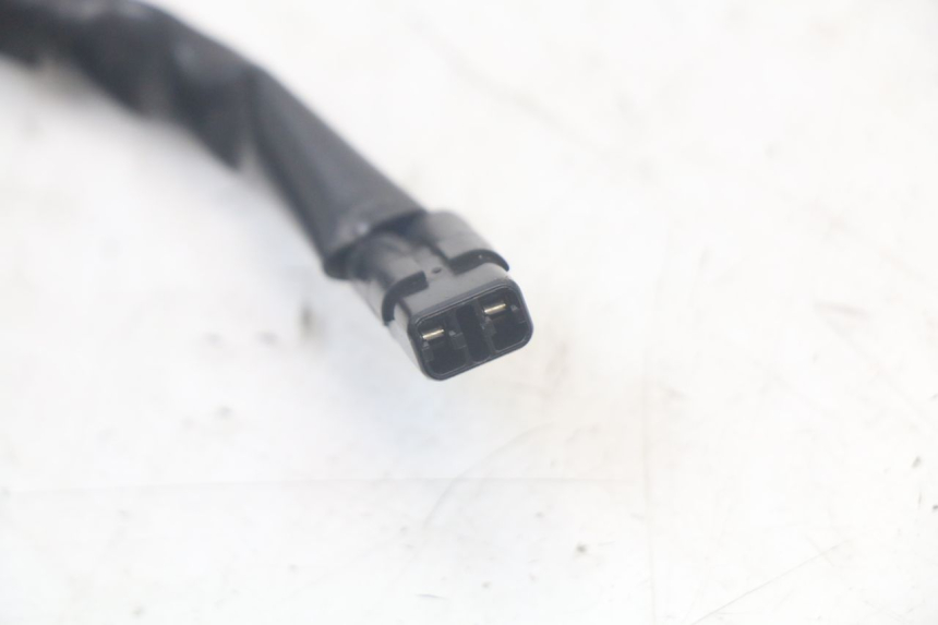 photo de LUZ FRENO INTERRUPTOR TRASERA KAWASAKI ER-6 ER6 N 650 (2012 - 2016) - Primer plano técnico