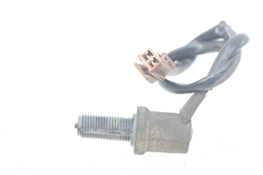 photo de INTERRUPTOR DE LUZ DE FRENO TRASERO YAMAHA FJR ABS 1300 (2006 - 2012) - Zoom estado de uso