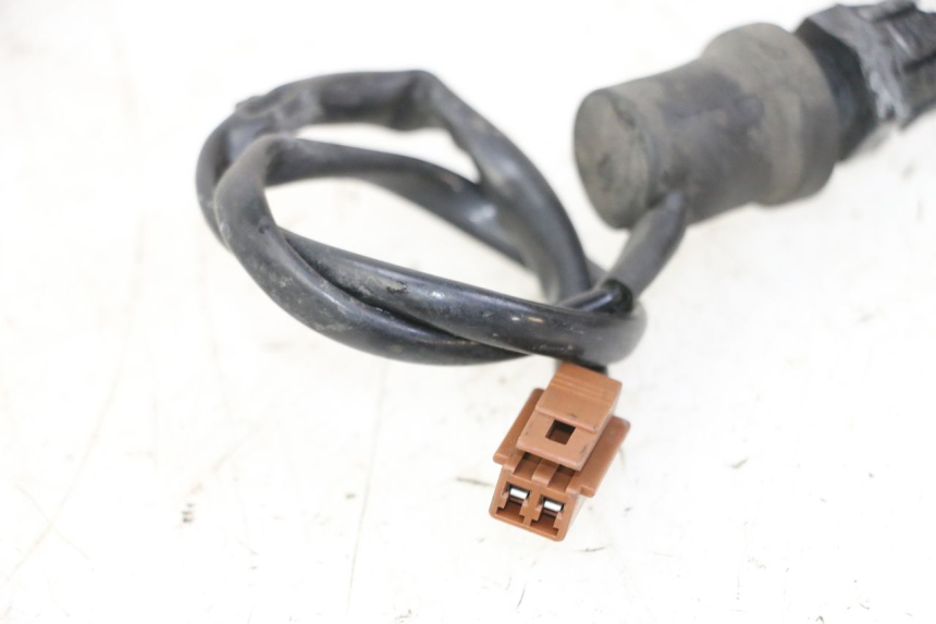 photo de INTERRUPTOR DE LUZ DE FRENO TRASERO YAMAHA FJR ABS 1300 (2006 - 2012) - Detalle de la pieza