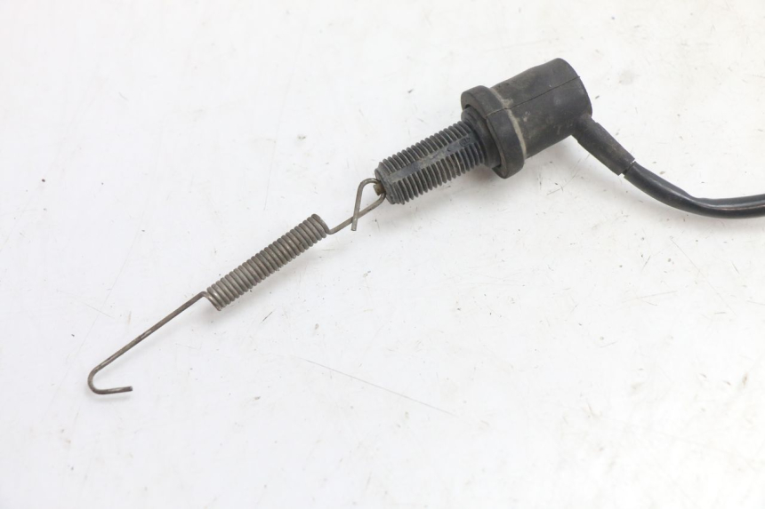 photo de LUZ FRENO INTERRUPTOR TRASERA YAMAHA FJR 1300 (2001 - 2005) - Detalle de la pieza