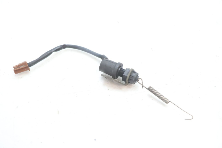 photo de LUZ FRENO INTERRUPTOR TRASERA YAMAHA FJR 1300 (2001 - 2005) - Detalle de la pieza