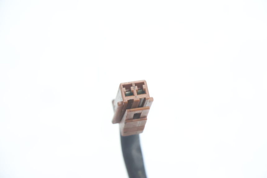 photo de LUZ FRENO INTERRUPTOR TRASERA YAMAHA FJR 1300 (2001 - 2005) - Otra perspectiva