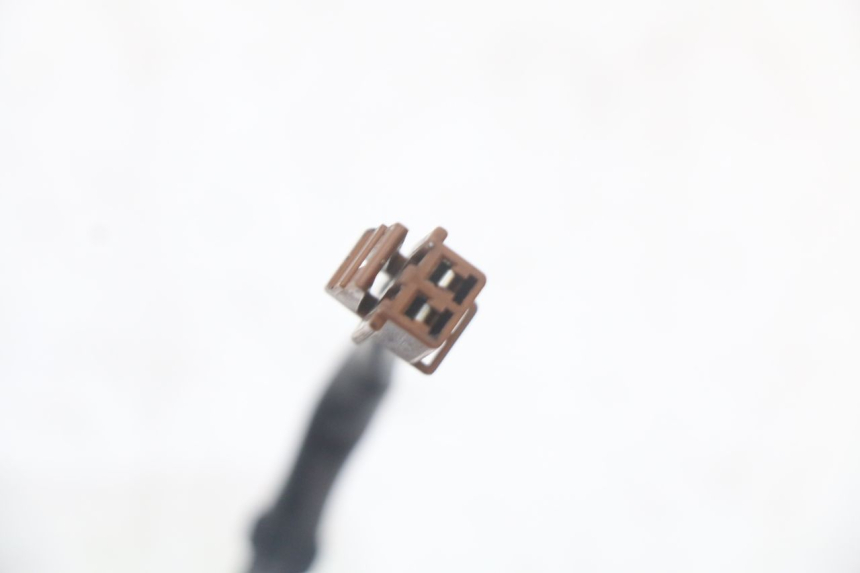 photo de LUZ FRENO INTERRUPTOR TRASERA YAMAHA FZ1 FAZER 1000 (2007 - 2009) - Detalles de los puntos de fijación