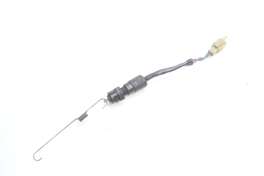 photo de LUZ FRENO INTERRUPTOR TRASERA KAWASAKI GPX F ZX750F 750 (1986 - 1990) - Vista principal