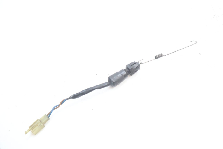 photo de LUZ FRENO INTERRUPTOR TRASERA KAWASAKI GPX F ZX750F 750 (1986 - 1990) - Zoom estado de uso