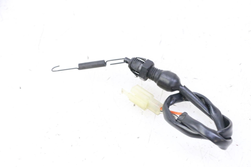 photo de LUZ FRENO INTERRUPTOR TRASERA SUZUKI GSR 750 (2011 - 2017) - Otra perspectiva