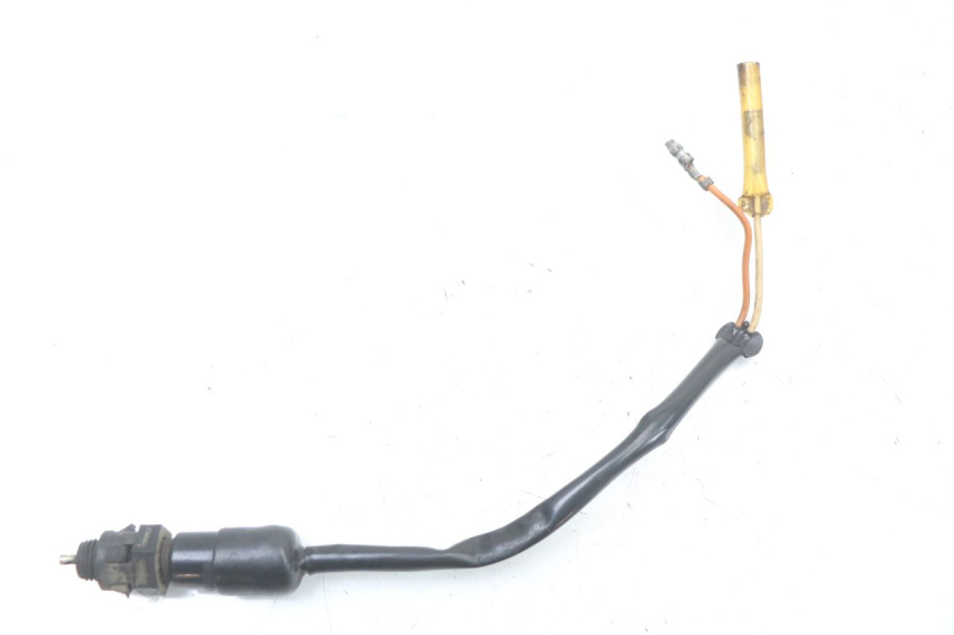photo de LUZ FRENO INTERRUPTOR TRASERA SUZUKI GSX E 250 (1982 - 1983) - Vista principal