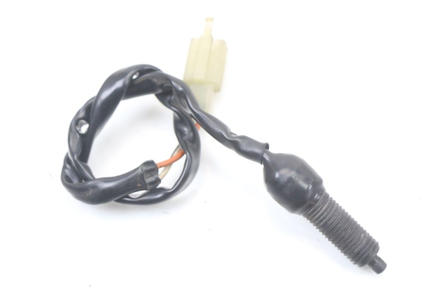 photo de LUZ FRENO INTERRUPTOR TRASERA SUZUKI GZ MARAUDER 125 (1998 - 2004) - Detalle de la pieza