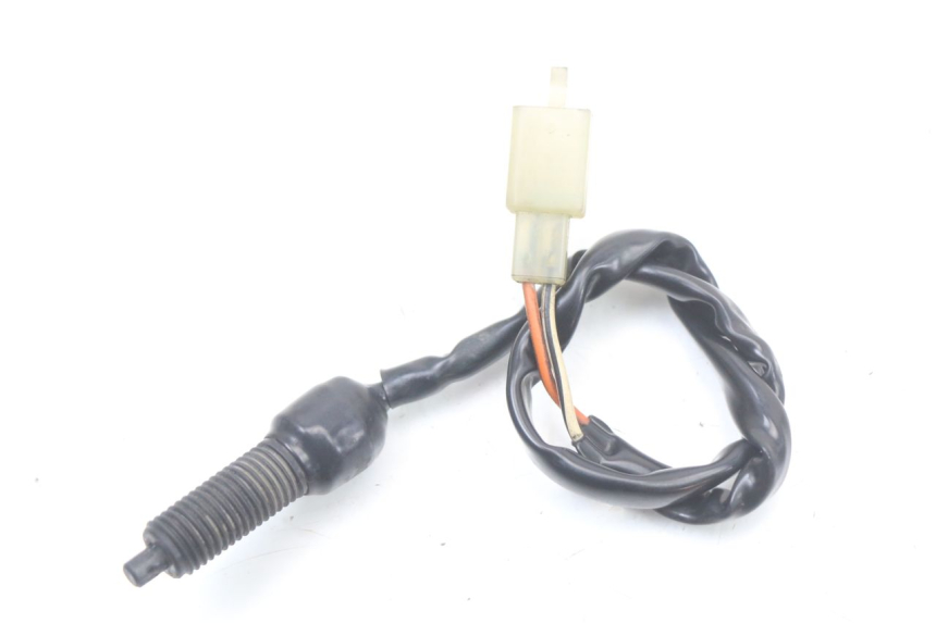 photo de LUZ FRENO INTERRUPTOR TRASERA SUZUKI GZ MARAUDER 125 (1998 - 2004) - Zoom estado de uso