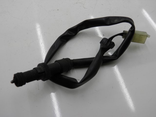 photo de CONTACTO DE LUZ DE FRENO TRASERO HONDA CBF S ABS 600 (2004 - 2007) - Vista principal