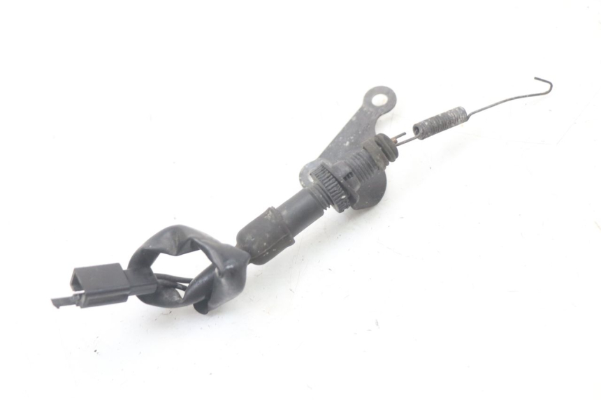 photo de LUZ FRENO INTERRUPTOR TRASERA HONDA CBR F 1000 (1993 - 1996) - Primer plano técnico