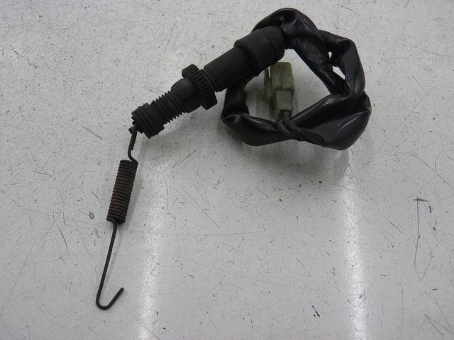 photo de LUZ FRENO INTERRUPTOR TRASERA HONDA NTV DEAUVILLE 650 (2001 - 2006) - Vista principal