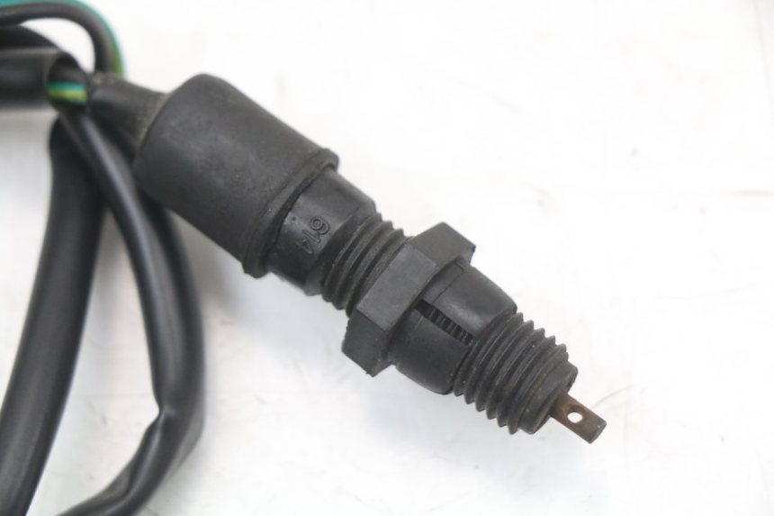 photo de LUZ FRENO INTERRUPTOR TRASERA KYMCO K-PW K-PIPE 50 (2012 - 2017) - Detalle de la pieza