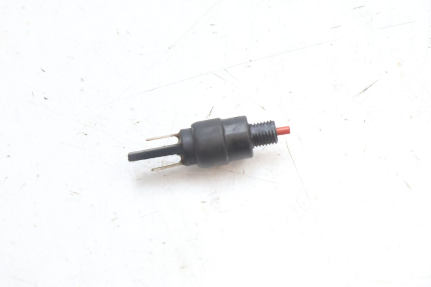 photo de LUZ FRENO INTERRUPTOR TRASERA PIAGGIO MP3 500 (2016 - 2018) - Detalle de la pieza