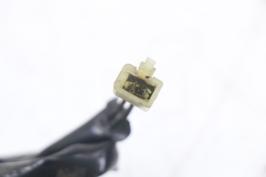 photo de INTERRUPTOR DE LUZ DE FRENO TRASERO HONDA NTV DEAUVILLE 650 (1998 - 2001) - Zoom estado de uso