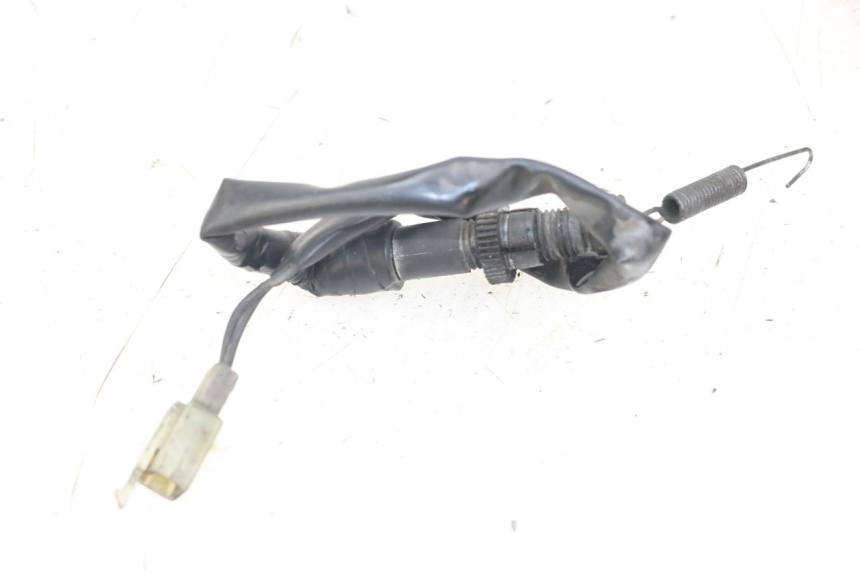 photo de INTERRUPTOR DE LUZ DE FRENO TRASERO HONDA NTV DEAUVILLE 650 (1998 - 2001) - Otra perspectiva