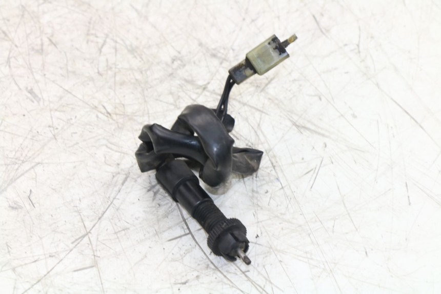 photo de LUZ FRENO INTERRUPTOR TRASERA HONDA NTV REVERSE 650 (1993 - 1994) - Vista principal