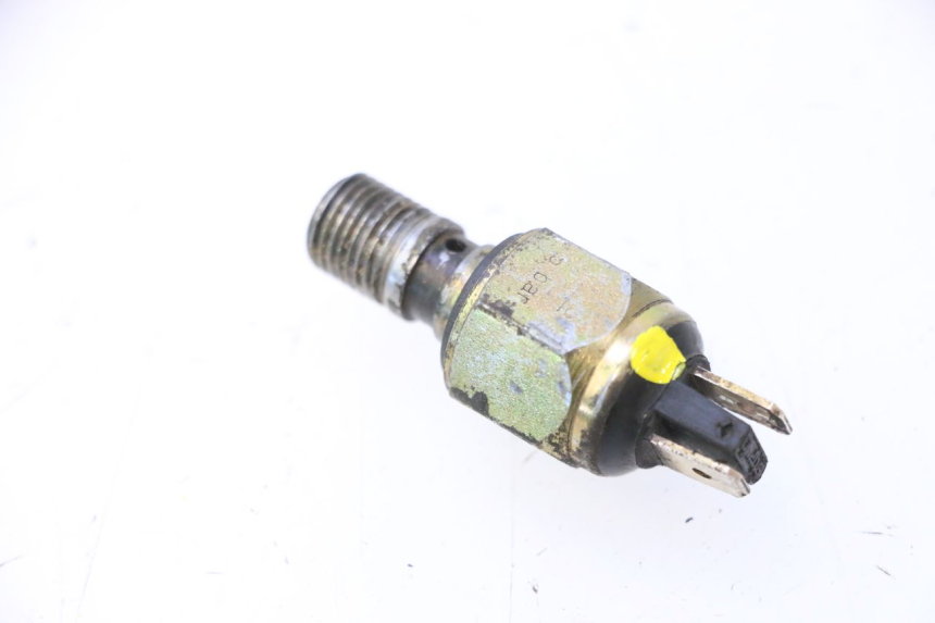 photo de LUZ FRENO INTERRUPTOR TRASERA MZ RT 125 (2000 - 2008) - Otra perspectiva