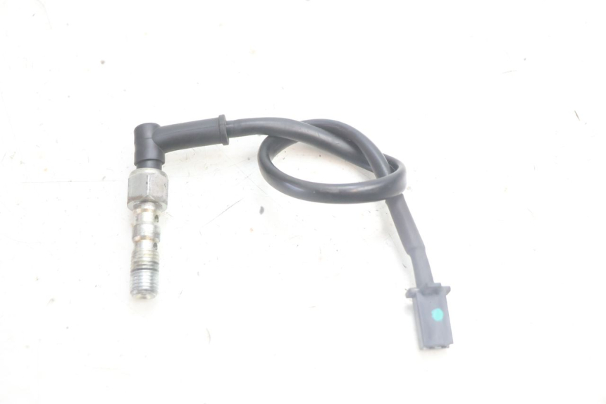 photo de CONTACTOR DE LUZ DE FRENO TRASERO MASH SEVENTY FIVE 125 (2013 - 2021) - Vista principal