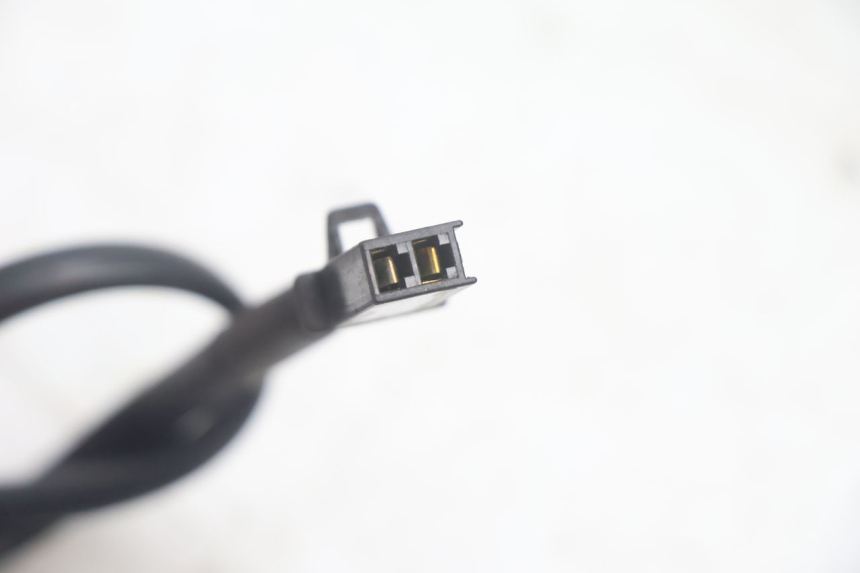photo de CONTACTOR DE LUZ DE FRENO TRASERO MASH SEVENTY FIVE 125 (2013 - 2021) - Otra perspectiva