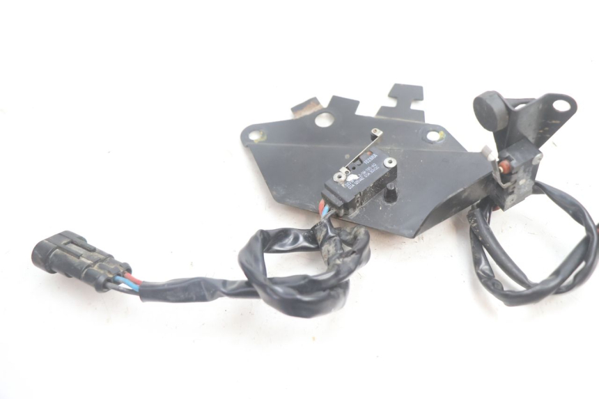 photo de LUZ FRENO INTERRUPTOR TRASERA CAN-AM SPYDER RS 1000 (2008 - 2012) - Vista general del producto