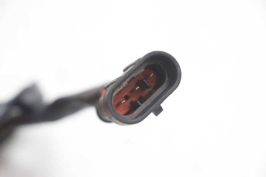 photo de LUZ FRENO INTERRUPTOR TRASERA CAN-AM SPYDER RS 1000 (2008 - 2012) - Detalles de los puntos de fijación