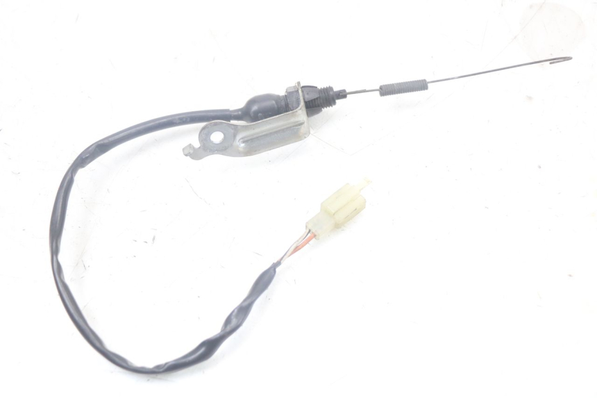 photo de CONTACTOR DE LUZ DE FRENO TRASERO SUZUKI SV N 650 (1999 - 2002) - Otra perspectiva