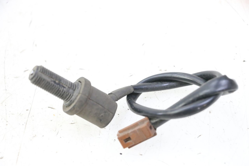 photo de LUZ FRENO INTERRUPTOR TRASERA YAMAHA TDM ABS 900 (2002 - 2014) - Zoom estado de uso