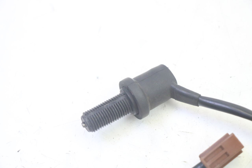 photo de LUZ FRENO INTERRUPTOR TRASERA YAMAHA TDM ABS 900 (2002 - 2014) - Detalle de la pieza