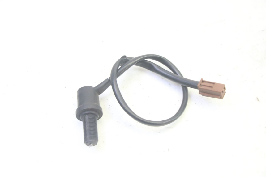 photo de LUZ FRENO INTERRUPTOR TRASERA YAMAHA TDM ABS 900 (2002 - 2014) - Zoom estado de uso