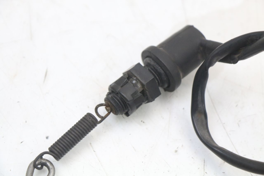 photo de LUZ FRENO INTERRUPTOR TRASERA YAMAHA TDR DELTABOX 125 (1997 - 2003) - Zoom estado de uso