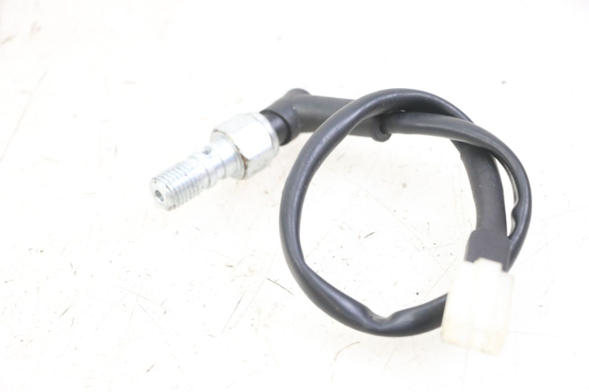 photo de LUZ FRENO INTERRUPTOR TRASERA VENT DERAPAGE 50 (2018 - 2023) - Zoom estado de uso