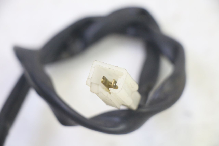 photo de INTERRUPTOR DE LUZ DE FRENO TRASERO DAELIM VJ ROADWIN FI 125 (2008 - 2017) - Primer plano técnico