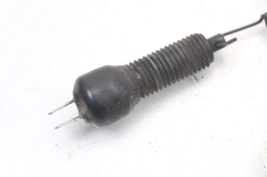 photo de Interruptor de luz de freno trasero SUZUKI VL INTRUDER 125 (2004 - 2007) - Detalle de la pieza