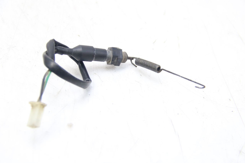 photo de INTERRUPTOR DE LUZ DE FRENO TRASERO SYM WOLF SB 125 (2011 - 2018) - Detalle de la pieza