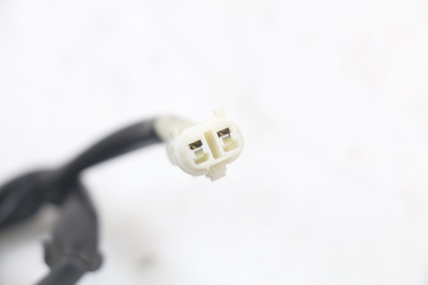 photo de LUZ FRENO INTERRUPTOR TRASERA YAMAHA XJ6 ABS 600 (2008 - 2016) - Otra perspectiva