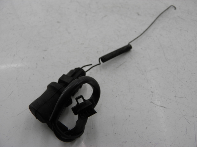 photo de LUZ FRENO INTERRUPTOR TRASERA YAMAHA XJR 1300 (1998 - 2002) - Vista principal