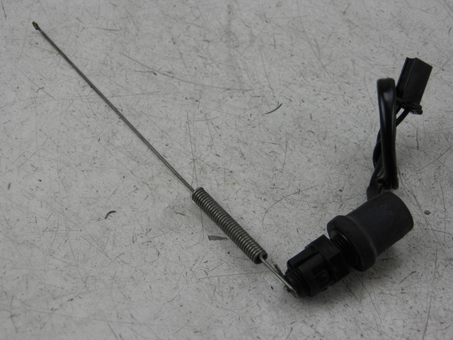 photo de LUZ FRENO INTERRUPTOR TRASERA YAMAHA XJR 1300 (2002 - 2006) - Zoom estado de uso