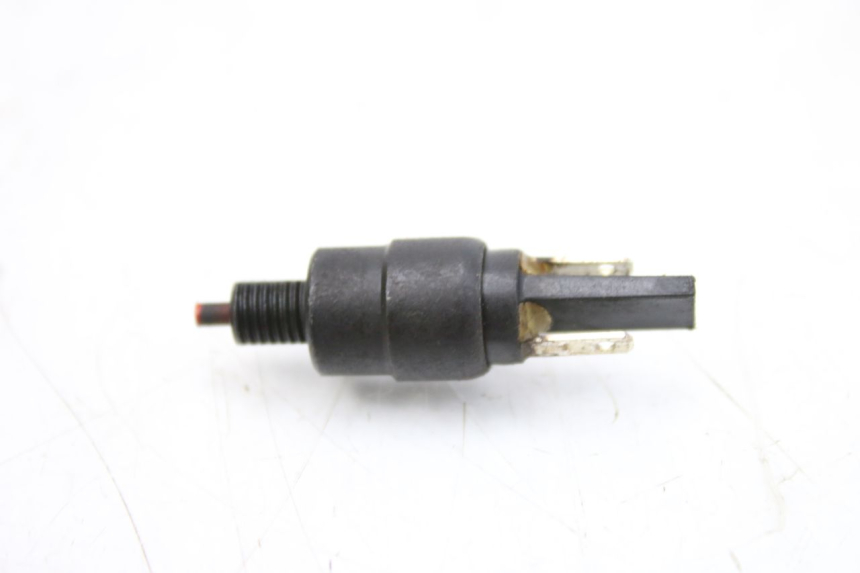 photo de INTERRUPTOR DE LUZ DE FRENO TRASERO PIAGGIO ZIP 4T 50 (2018 - 2020) - Zoom estado de uso