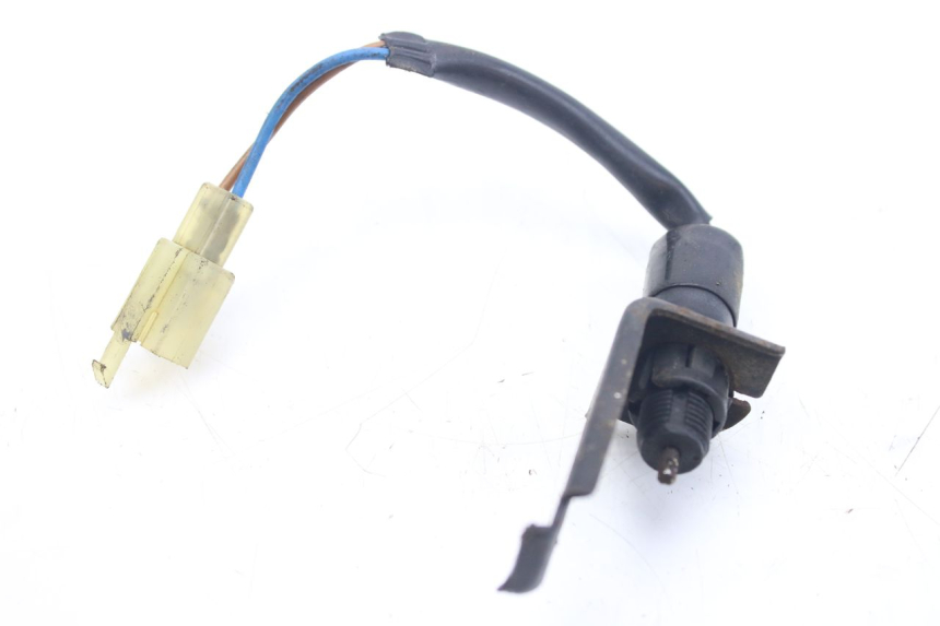 photo de INTERRUPTOR DE LUZ DE FRENO TRASERO KAWASAKI ZZR 600 (1995 - 2004) - Vista principal