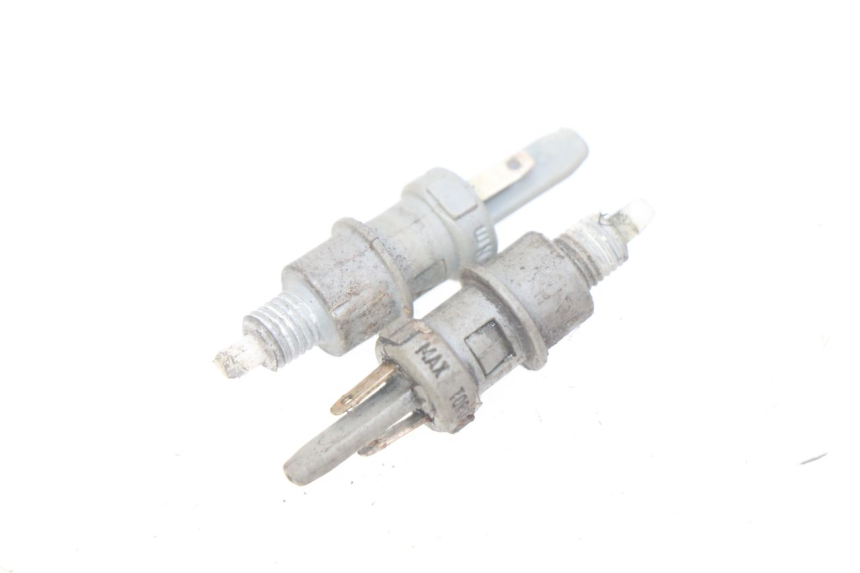 photo de INTERRUPTOR DE LUZ DE FRENO MBK BOOSTER SPIRIT 50 (1999 - 2003) - Vista principal