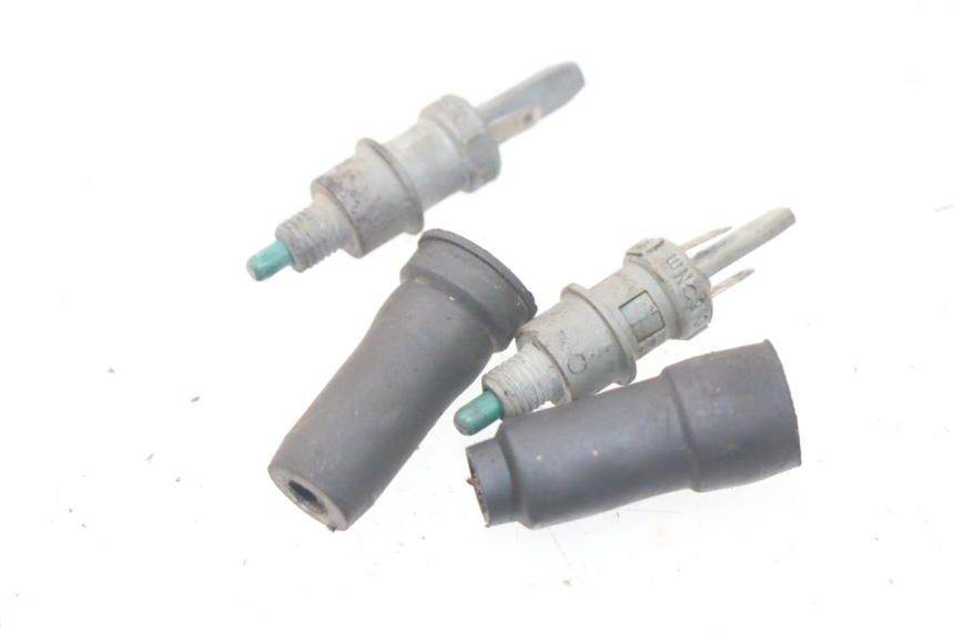 photo de LUZ FRENO INTERRUPTOR YAMAHA BW'S 50 (1999 - 2003) - Vista principal