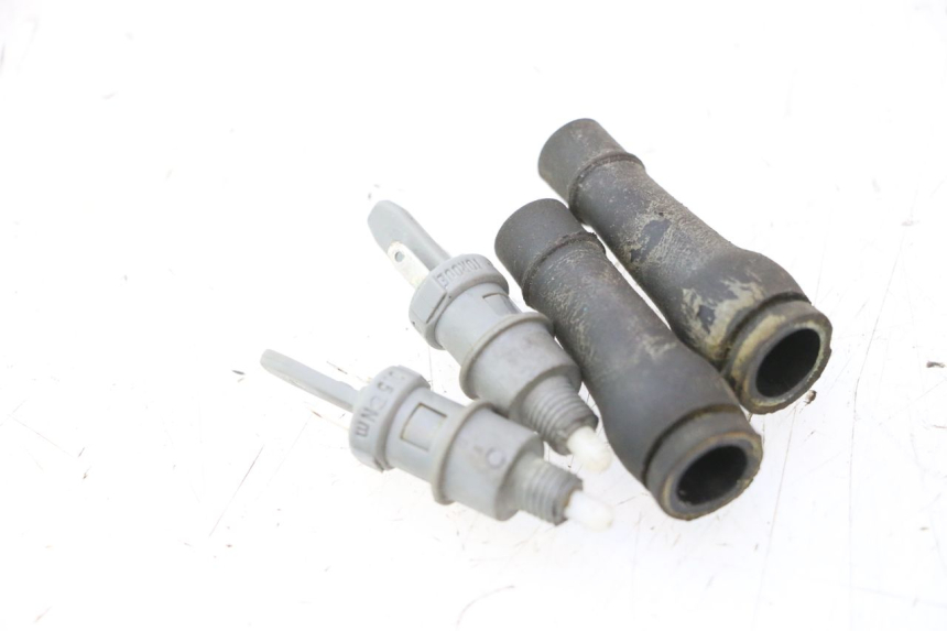 photo de INTERRUPTOR DE LUZ DE FRENO PEUGEOT CITYSTAR 2T 50 (2018 - 2021) - Detalle de la pieza
