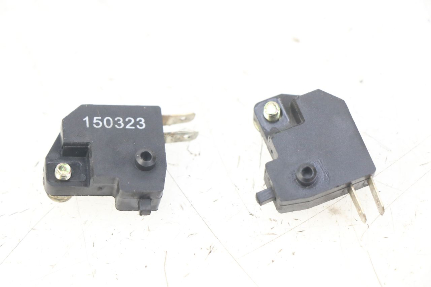 photo de INTERRUPTOR DE LUZ DE FRENO PEUGEOT DJANGO 2T 50 (2014 - 2019) - Detalle de la pieza