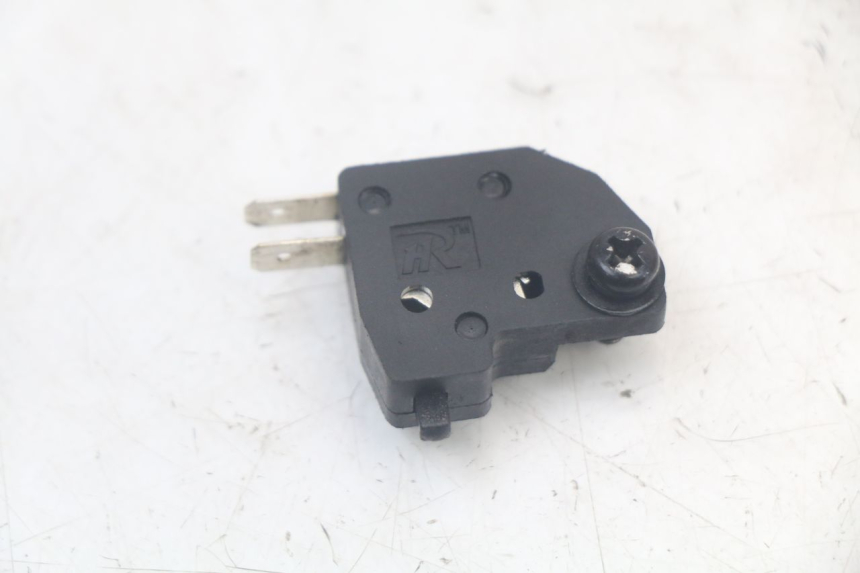 photo de CONTACTOR DE LUZ DE FRENO DERECHO KYMCO AGILITY 4T 50 (2018 - 2022) - Detalle de la pieza
