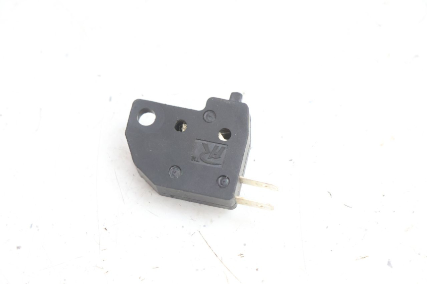 photo de LUZ FRENO INTERRUPTOR DERECHA KYMCO AGILITY CITY 16P 125 (2015 - 2024) - Vista principal