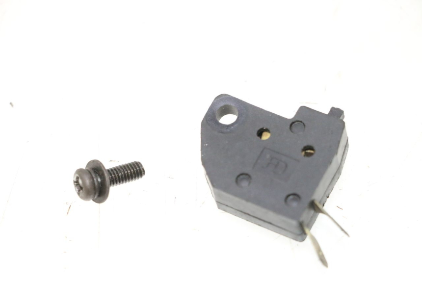 photo de LUZ FRENO INTERRUPTOR DERECHA KYMCO AGILITY FR 2T 50 (2012 - 2017) - Zoom estado de uso