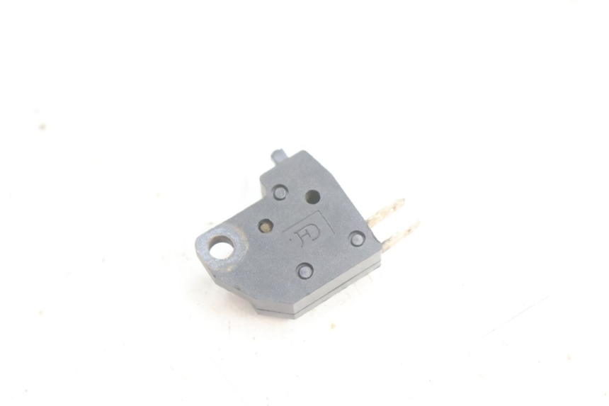 photo de LUZ FRENO INTERRUPTOR DERECHA KYMCO AGILITY FR 2T 50 (2012 - 2017) - Vista principal