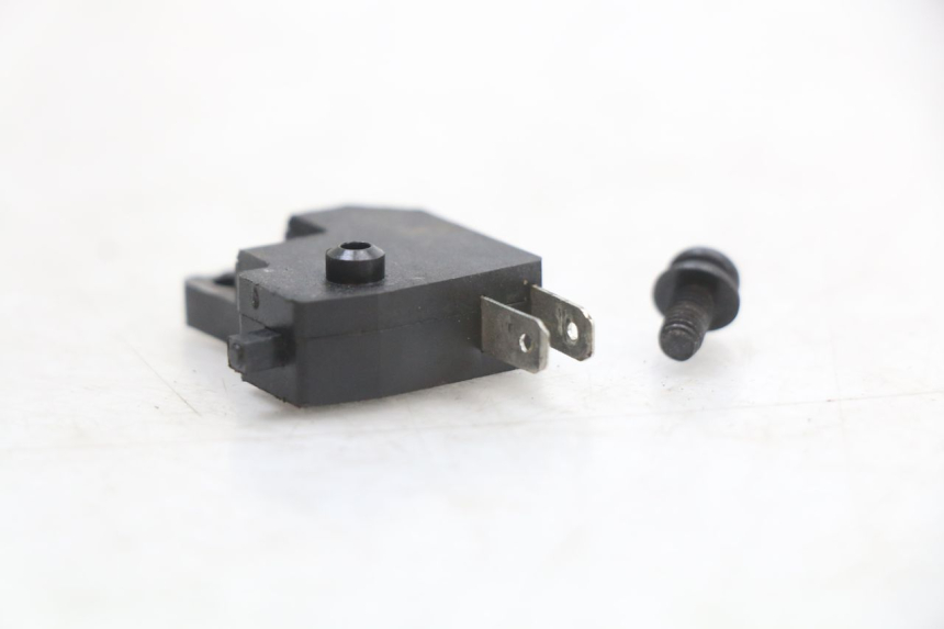 photo de LUZ FRENO INTERRUPTOR DERECHA TNT MOTOR BOSTON 4T 50 (2018 - 2025) - Vista principal