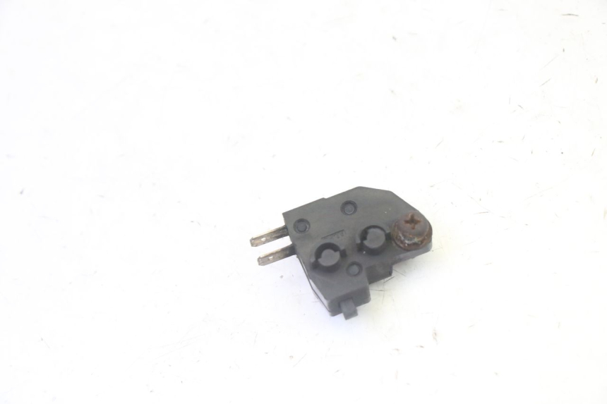 photo de CONTACTOR DE LUZ DE FRENO DERECHO SUZUKI BURGMAN 125 (2007 - 2014) - Detalle de la pieza